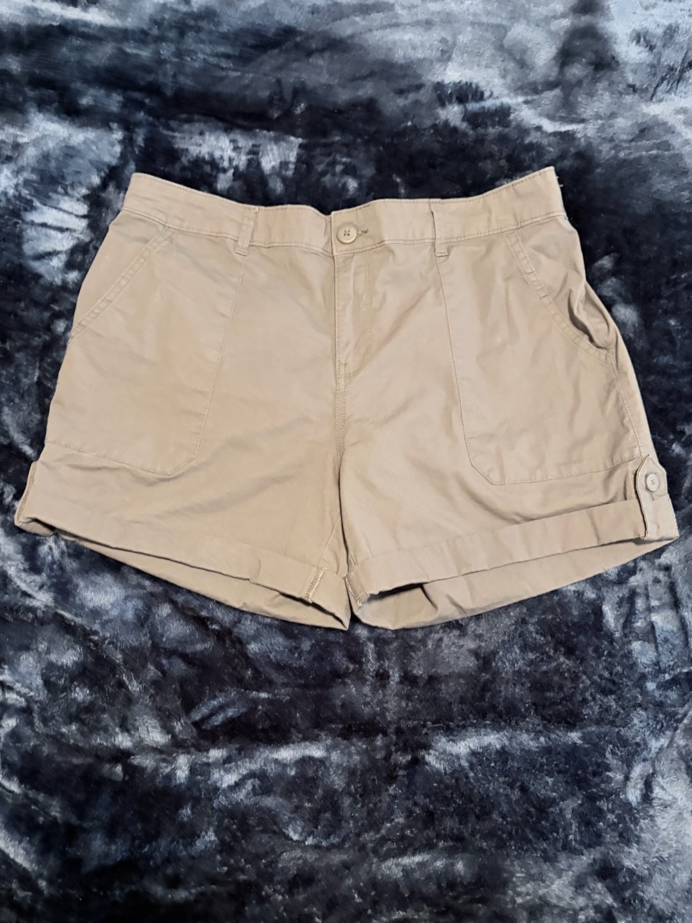 Casual Roll-Cuff Women's Cotton Shorts in Gray